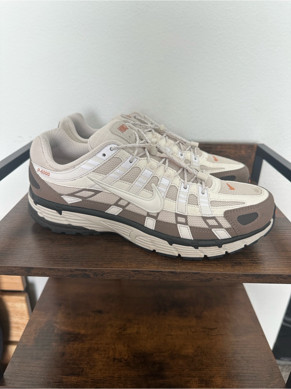 Nike P-6000 Men’s Beige and Brown Sneakers
